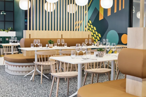 h-hotels_restaurant-le-pleyel-02-h4-hotel-wyndham-paris-pleyel-resort_Original%20(kommerz.%20Nutzung)_9abe6dee_